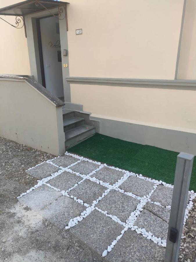 La Finestra Sul Viale Hotel Pisa Bagian luar foto